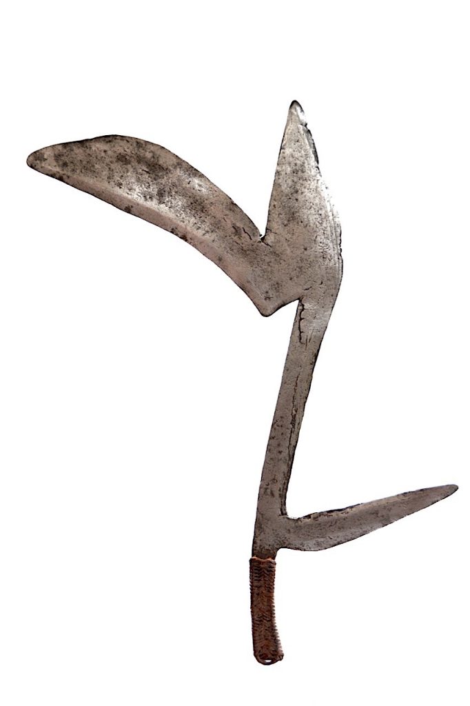 Couteau de jet Banda en fer forgé et fibre végétale | Banda, Vidri, Togbo : Centrafrique, Soudan du Sud, République Démocratique du Congo
