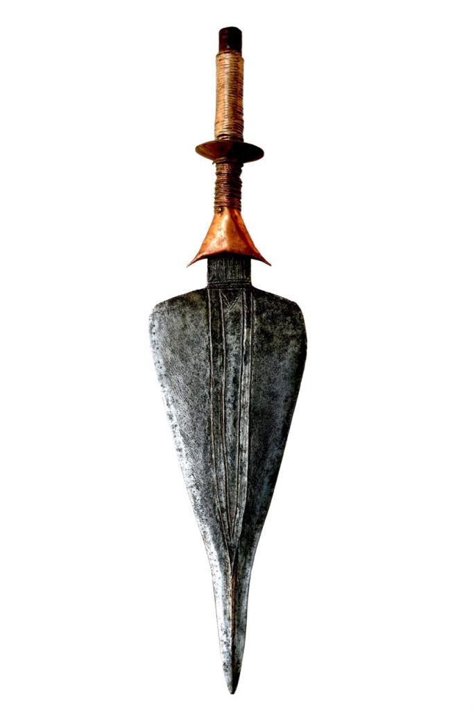 Ethnie Saka Ngandu. Épée courte Peuple Mongo RDC.