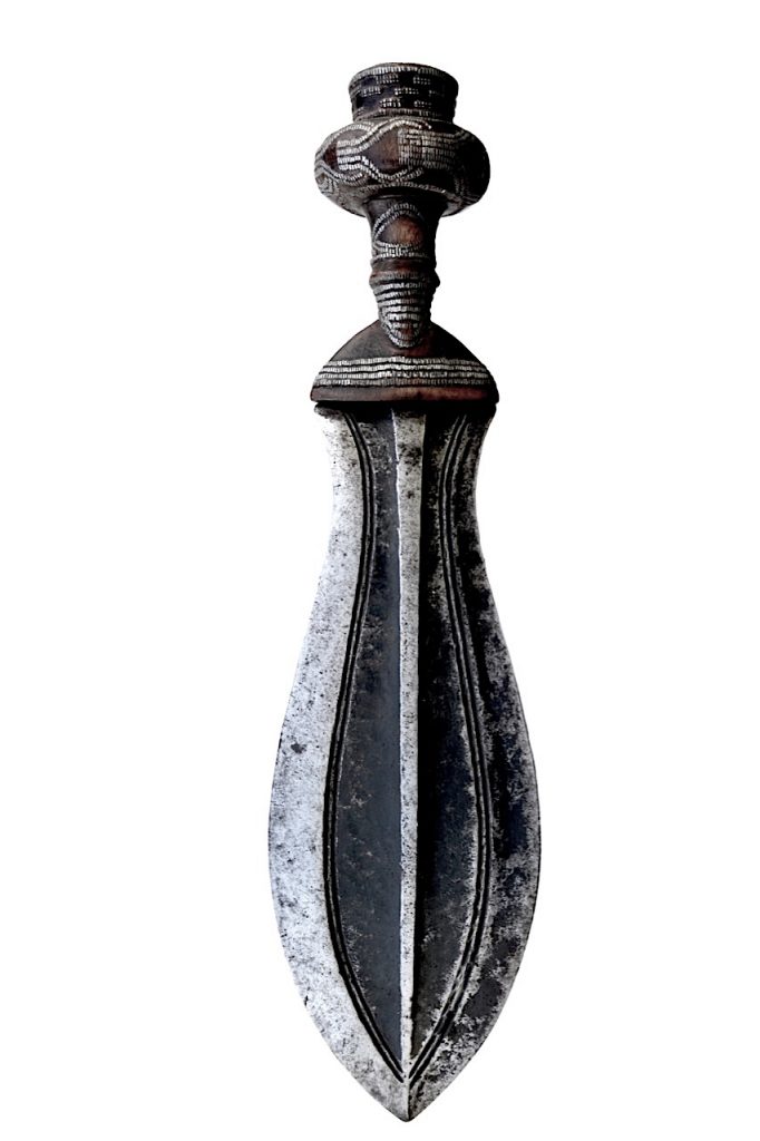 Épée courte Kuba Ikulbapyaang. RDC.