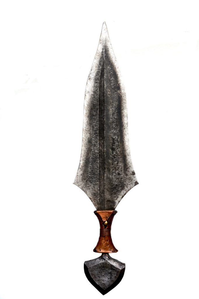 Épée courte à contrepoids Mbole, RDC