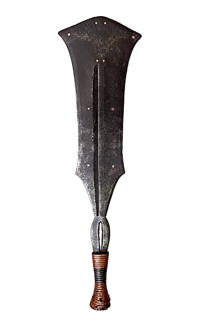 Épée courte ifangbwa des Mbudja et Ngombé, République Centrafricaine.
