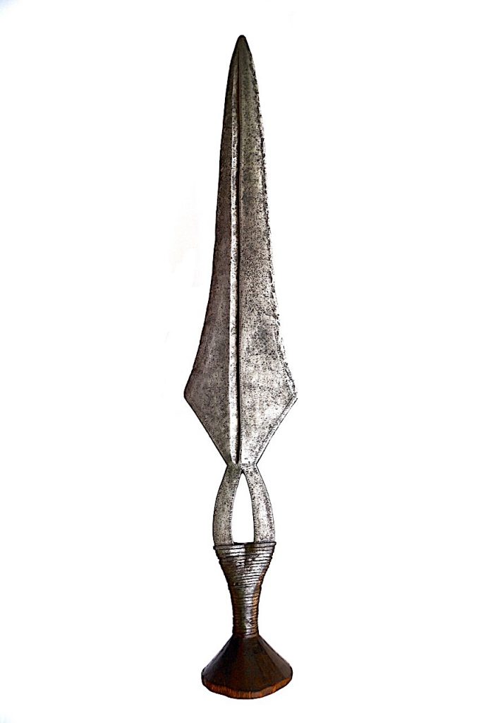 Épée courte Ngombé, Doko, Poto de la République Démocratique du Congo. République Centrafricaine