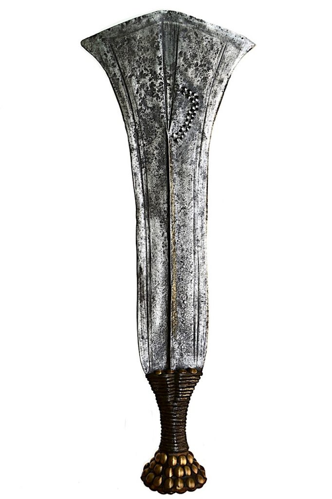 Épée courte du peuple Mongo, ethnie Ékonda, République Centrafricaine et République Démocratique de Congo.