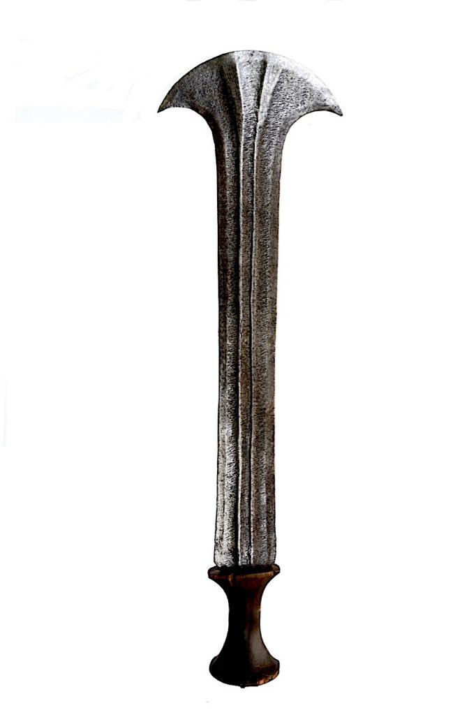 Épée courte à lame évasée, ethnie Ékonda Peuple Mongo République Centrafricaine.