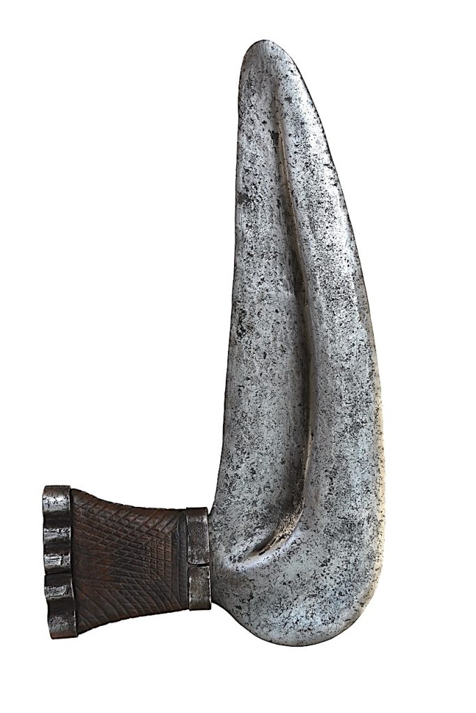Couteau ou Hachoir asymétrique d'Afrique centrale et de l'ouest. Ouganda, Kenya, Tanzanie.