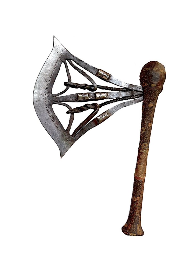 Hache Nsapo-Nsapo du peuple Songyé République Démocratique du Congo