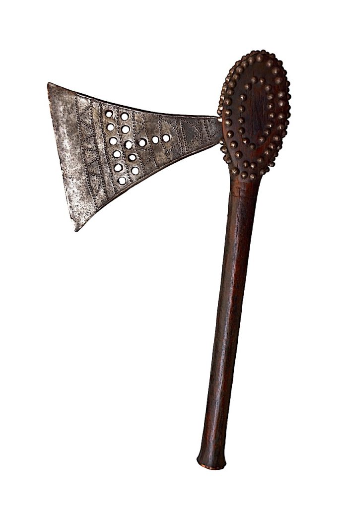 Grande hache Tétéla Nsapo, Afrique centrale, République Démocratique du Congo.