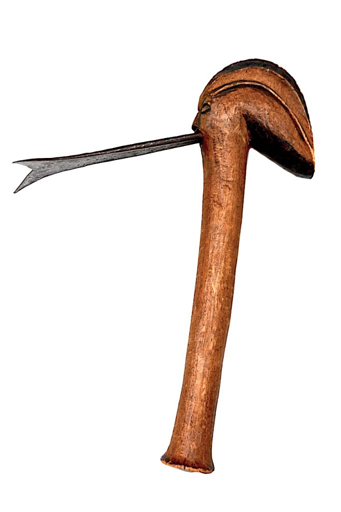 Herminette du peuple Mbala de la République Démocratique du Congo.