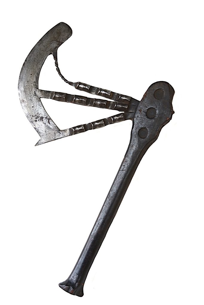 Hache Songyé Nsapo asymétrique République Démocratique du Congo.