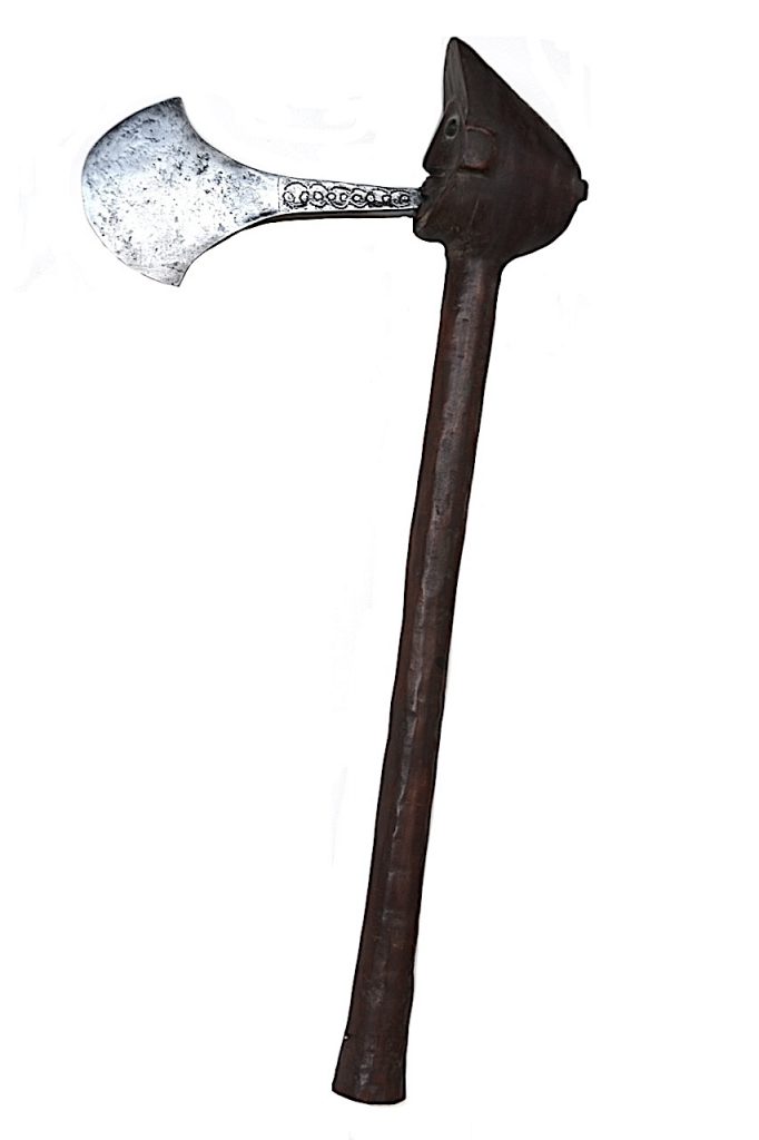 Hache anthropomorphe Azandé, Soudan du sud, République Centrafricaine.