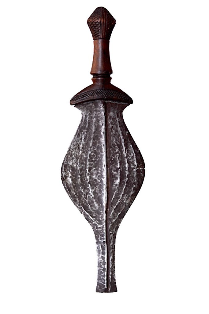 Couteau Dzing, Mbum République Démocratique du Congo.