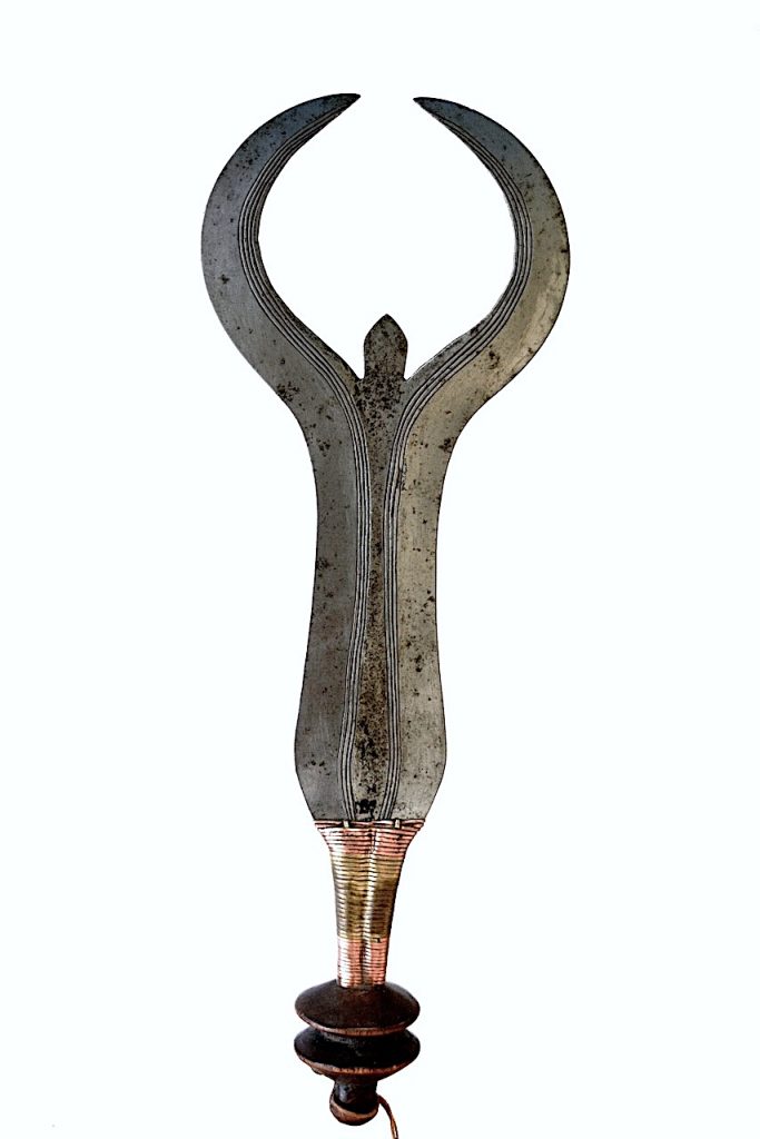 Couteau d'exécution Ngata République Démocratique du Congo.