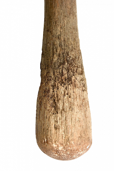 Pilon en bois | Dogon, Mali | Détail de la partie basse